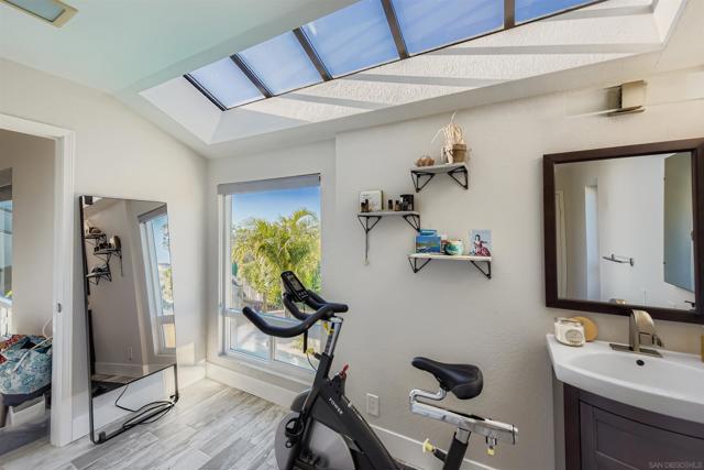 4848 Casals PL, San Diego CA: https://media.crmls.org/mediaz/a9ee3407-864a-4530-b5cb-3cb836c661c0.jpg