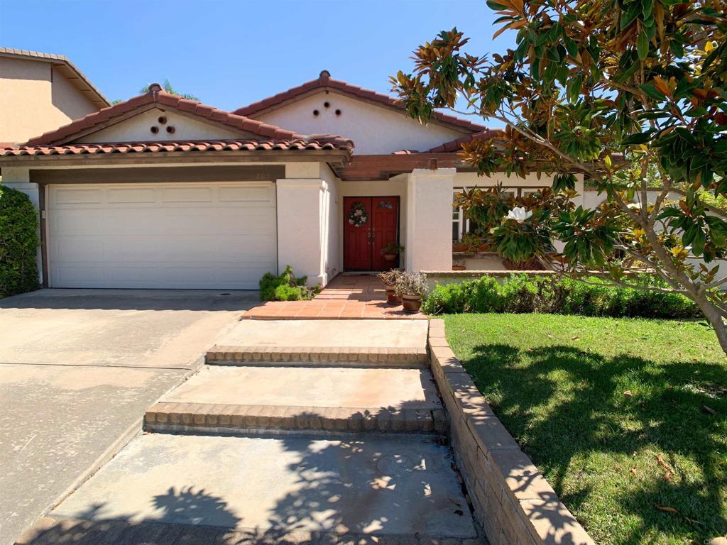 1103 Calle Christopher