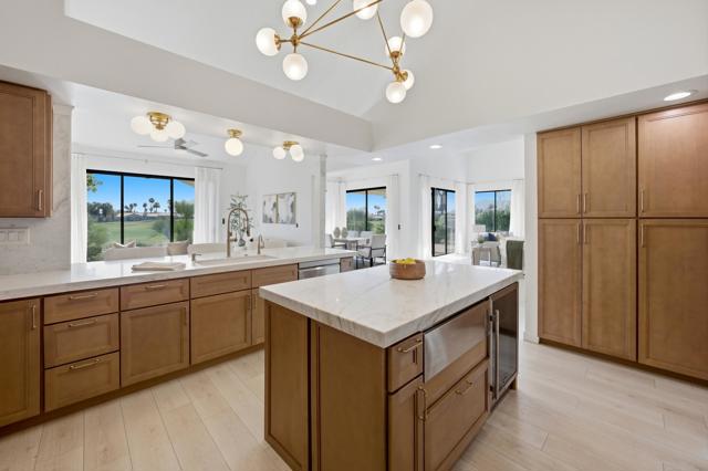 56300 Pebble Beach, La Quinta CA: https://media.crmls.org/mediaz/a9f0131a-bdfe-47ec-b0e8-68b916f0365a.jpg