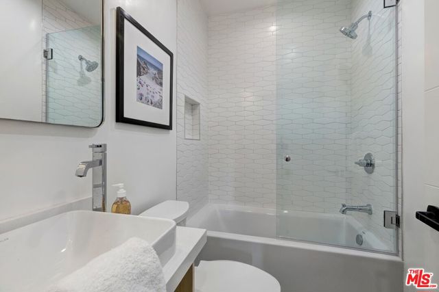 3528 Walnut Avenue, Manhattan Beach, California 90266, 5 Bedrooms Bedrooms, ,3 BathroomsBathrooms,Residential,Sold,Walnut,23238455