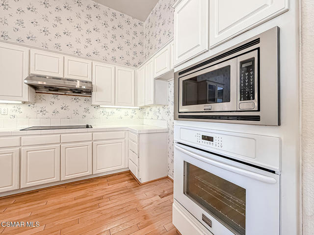 cFamily and Kitchen7