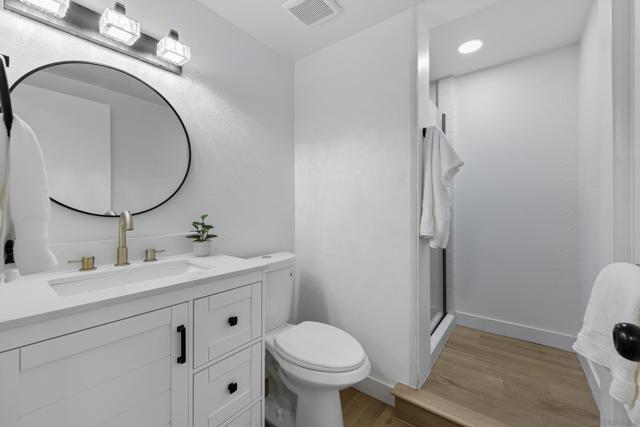 2915 Morton Way, San Diego CA: https://media.crmls.org/mediaz/a9f1081c-e38d-42a1-abe0-5b45e7105a5a.jpg