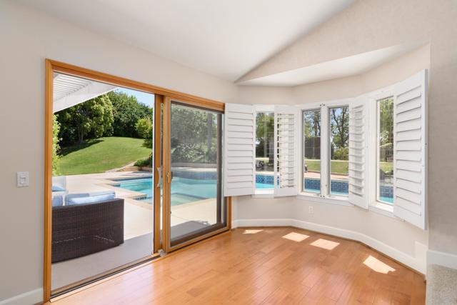 341 Pico De La Loma, Escondido CA: https://media.crmls.org/mediaz/a9f1ac3c-e2bc-463b-a0b7-f0a521e126e5.jpg