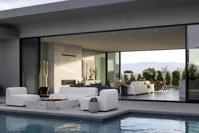 16 Via Linea, Rancho Mirage CA: https://media.crmls.org/mediaz/a9f1f85e-437d-4ba9-b9ac-22ddd882340a.jpg