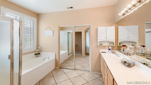 28371 Evening Star Dr, Menifee CA: https://media.crmls.org/mediaz/a9f333f5-0ecc-4d74-afb6-132826337059.jpg