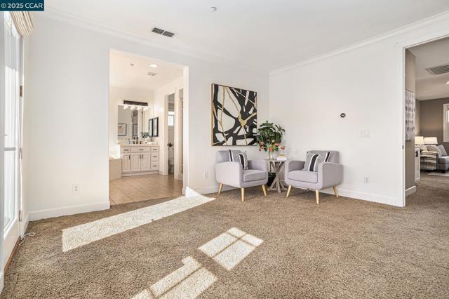 Image 26 of 50 For 203 Seacliff Way