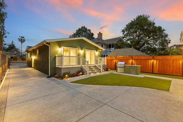 30 16th Avenue, San Mateo CA: https://media.crmls.org/mediaz/a9f43a06-865c-4e50-8901-9a1e7d3c8ea2.jpg