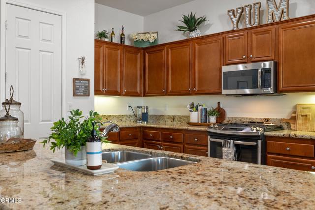 Detail Gallery Image 16 of 53 For 9700 Kingsport Pl, Bakersfield,  CA 93306 - 2 Beds | 2/1 Baths