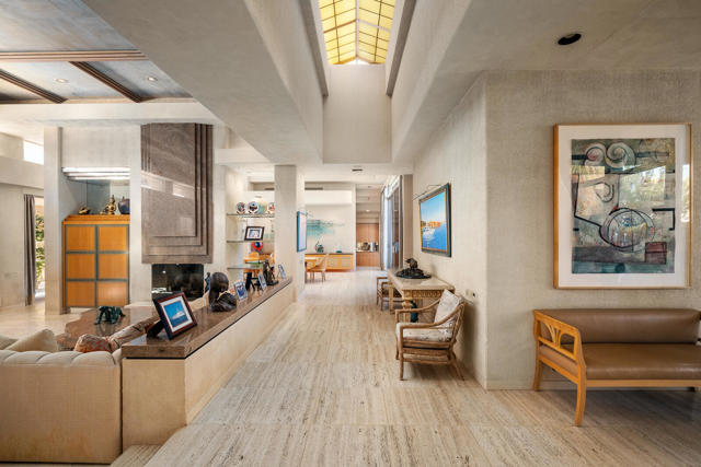 203 Kiva Drive, Palm Desert CA: https://media.crmls.org/mediaz/a9f59f81-9f25-4aa5-a1d3-627f802a48f2.jpg