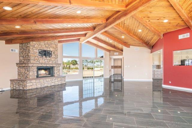 Image 7 of 75 For 37789 Avenida La Cresta
