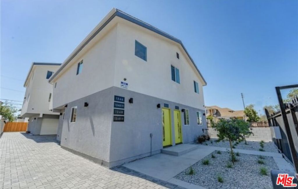 1348 E Vernon Avenue #1348