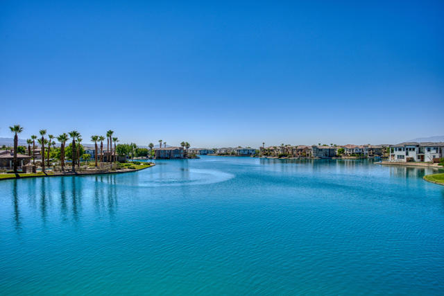 85701 Adria Drive, Indio CA: https://media.crmls.org/mediaz/a9f70815-ef23-4905-be7f-32e6dfb5f2ce.jpg
