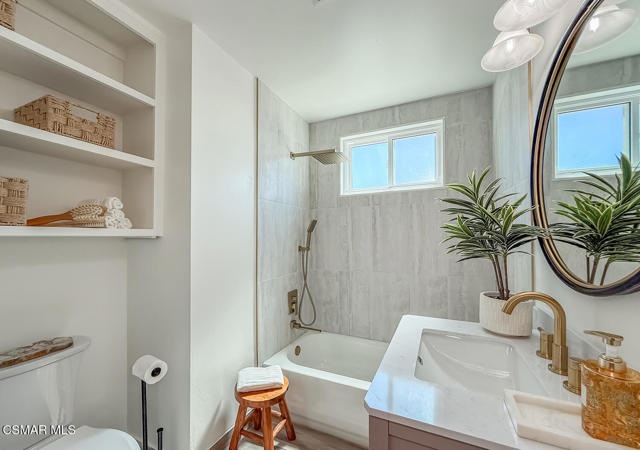 166 Sandberg Street, Thousand Oaks CA: https://media.crmls.org/mediaz/a9f7dae6-e0fb-4aa3-9570-90f5781d3e45.jpg