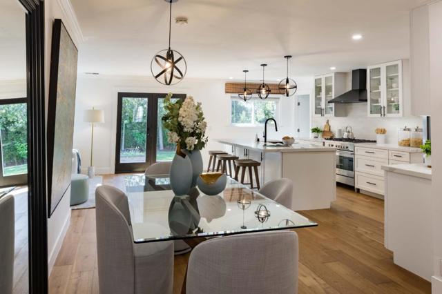 721 14th Avenue, Menlo Park CA: https://media.crmls.org/mediaz/a9f80109-345b-40a8-a656-a362a1e0b01e.jpg