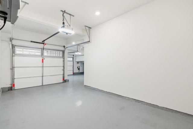 9065 Tallship Way, Newark CA: https://media.crmls.org/mediaz/a9f8db52-ec07-422d-8abc-9df0decad77f.jpg