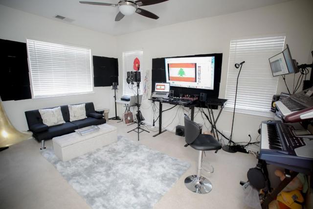2628 Acapulco Way, Modesto CA: https://media.crmls.org/mediaz/a9f93716-6e9f-4993-91c7-b1ed12d4cba5.jpg