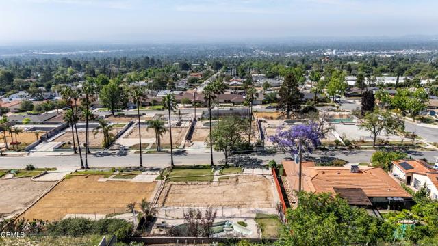 Detail Gallery Image 5 of 8 For 3795 Valley Lights Dr, Pasadena,  CA  - – Beds | – Baths