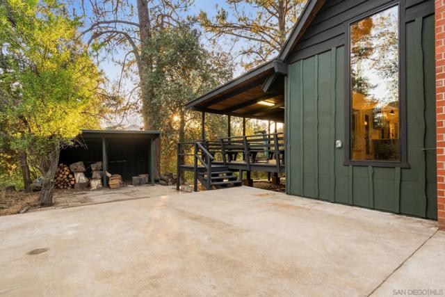8648 Valley View Trail, Pine Valley CA: https://media.crmls.org/mediaz/a9fc425e-7f2a-4cb5-b0dd-957b9f4feac7.jpg