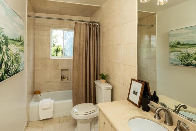 2910 Sherwood Drive, San Carlos CA: https://media.crmls.org/mediaz/a9fc5adb-f135-4bed-b1c6-fc1a8ca11919.jpg