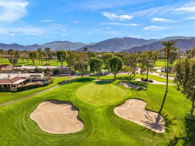 26 Stanford Drive, Rancho Mirage CA: https://media.crmls.org/mediaz/a9fc7a7d-af4b-4241-9d5e-a2231fd9365b.jpg