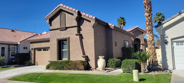 49775 Wayne Street, Indio CA: https://media.crmls.org/mediaz/a9fca9eb-58f3-406e-ac70-7300d45b03b7.jpg