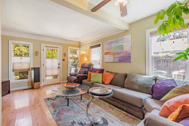 484 E Evelyn Avenue, Sunnyvale CA: https://media.crmls.org/mediaz/a9feaae1-25d4-45ed-8082-a87739fffd0f.jpg