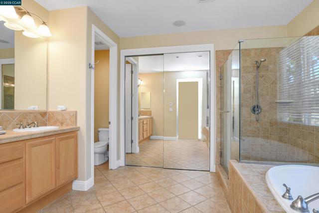2593 Camel Back Rd, Brentwood CA: https://media.crmls.org/mediaz/a9fec007-0819-4669-877c-5d0b1915917b.jpg