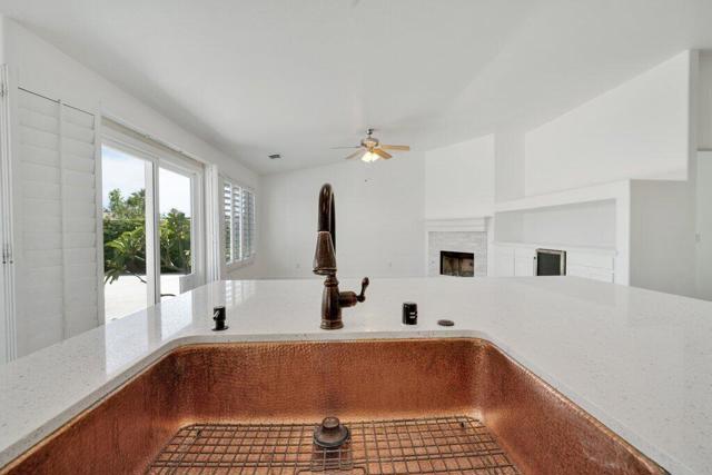 78900 Galaxy Drive, La Quinta CA: https://media.crmls.org/mediaz/a9fef9eb-fd51-4a2c-b23a-7725e6c0f46d.jpg