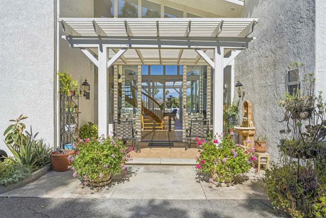 Detail Gallery Image 4 of 53 For 3016 Alta Vista Dr, Fallbrook,  CA 92028 - 3 Beds | 3/1 Baths