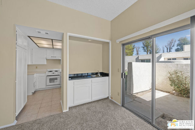 1550 Spyglass Plaza, Palm Springs, California 92264, 1 Bedroom Bedrooms, ,1 BathroomBathrooms,Condominium,For Sale,Spyglass,24426429