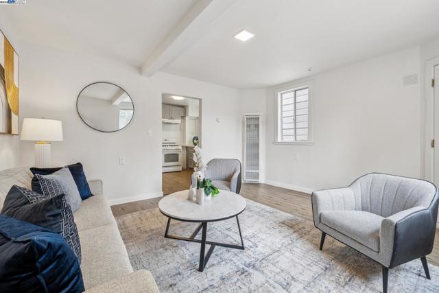 545 Central Ave, Alameda CA: https://media.crmls.org/mediaz/a9ffb573-76cc-431b-a60d-3a23d2676741.jpg