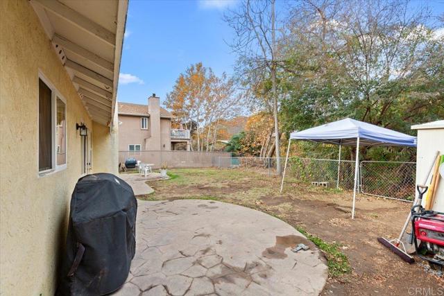 Image 32 of 35 For 933 Silverbrook Drive