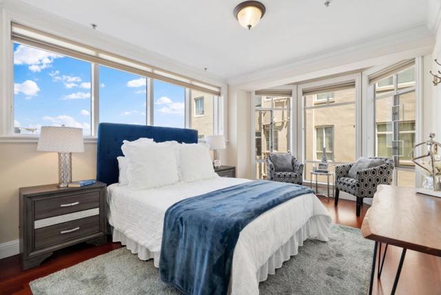 720 Stockton Street, San Francisco CA: https://media.crmls.org/mediaz/aa00b2cd-9d21-49ef-864a-ed8ffe38aef6.jpg