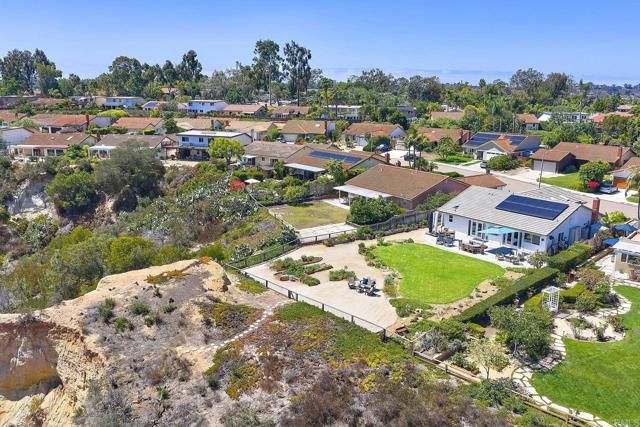 Detail Gallery Image 46 of 61 For 379 Trailview, Encinitas,  CA 92024 - 4 Beds | 2 Baths