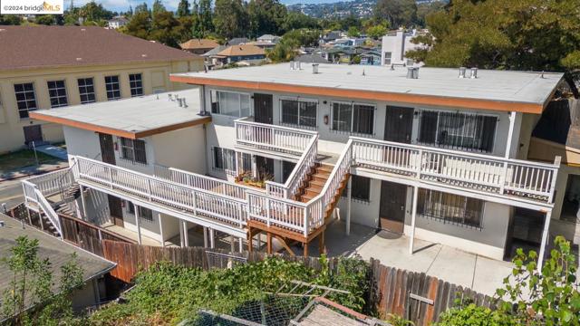 Image 13 of 21 For 2112 35th Ave