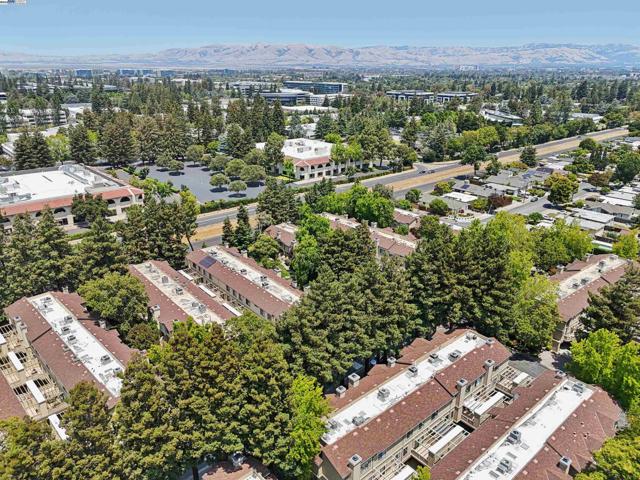 963 La Mesa Ter, Sunnyvale CA: https://media.crmls.org/mediaz/aa02ca5b-2f77-463c-8f4b-7ffd325579f4.jpg