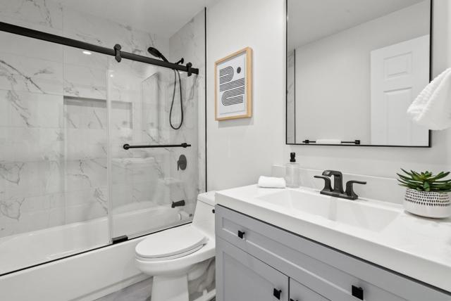 45490 Concho Court, Fremont CA: https://media.crmls.org/mediaz/aa044fc1-a9f9-4707-98ae-68a63449333c.jpg