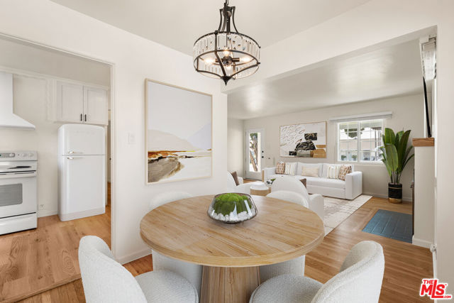 8734 Airlane Avenue, Los Angeles CA: https://media.crmls.org/mediaz/aa0463db-6b2a-4128-aa00-50674ea9a4a5.jpg