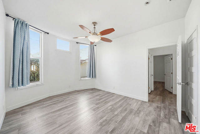 1147 S Westlake Avenue, Los Angeles CA: https://media.crmls.org/mediaz/aa0485e3-4a12-49d0-a551-50b8565fc8f7.jpg