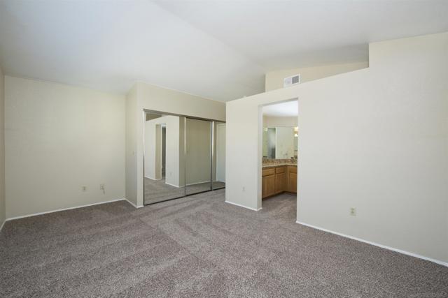 630 Thunder Gln, Escondido CA: https://media.crmls.org/mediaz/aa057df8-1dea-49f0-9e2e-f82b3a0c338b.jpg