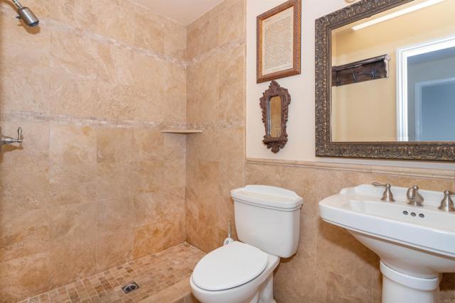 Detail Gallery Image 11 of 28 For 1834 Acacia Ln, Fallbrook,  CA 92028 - 3 Beds | 2 Baths