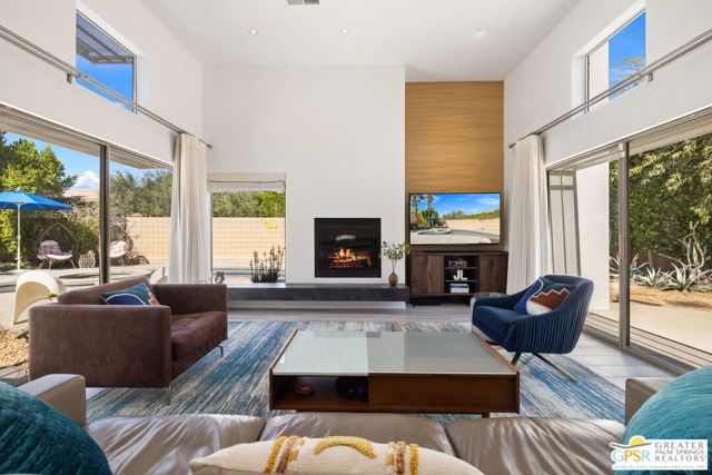 2470 N Cardillo Avenue, Palm Springs CA: https://media.crmls.org/mediaz/aa0682e2-9a3f-4a2b-b872-c2075ecee04a.jpg