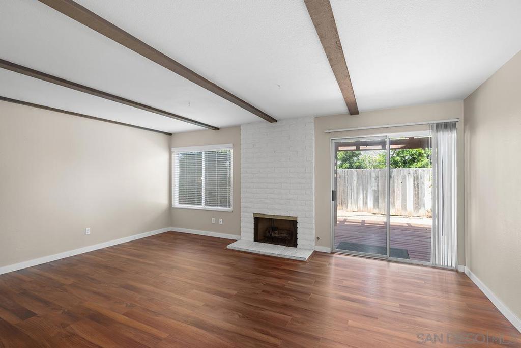 4452 Camrose Avenue - photo 2