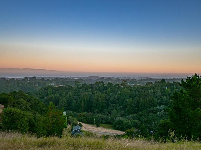 415 Muir Drive, Soquel CA: https://media.crmls.org/mediaz/aa07a4b4-61fb-429b-952f-86245c520075.jpg