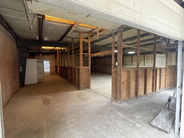 2434 Majella Road, Vista, California 92084, ,Commercial Lease,For Rent,2434 Majella Road,CRNDP2409001