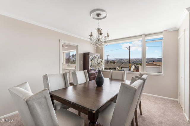 47 Grandview Circle, Camarillo CA: https://media.crmls.org/mediaz/aa083307-b6f1-4220-916f-beaf9af1cfd5.jpg