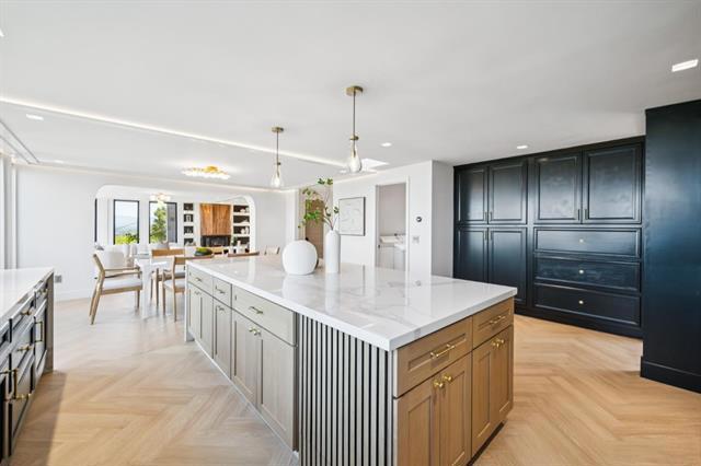 490 Shelford Avenue, San Carlos CA: https://media.crmls.org/mediaz/aa08c791-1296-4f6b-a076-7fa4cad3a664.jpg