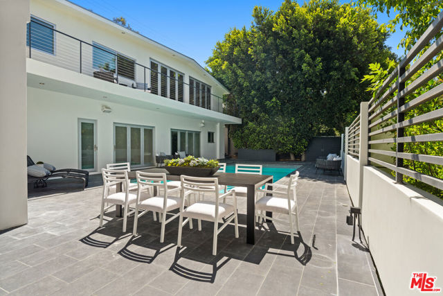 7470 Woodrow Wilson Drive, Los Angeles CA: https://media.crmls.org/mediaz/aa0998c9-d05e-4050-9ed9-801871468c1c.jpg