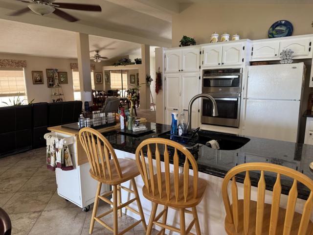 35610 Mexico Way, Thousand Palms CA: https://media.crmls.org/mediaz/aa0ac149-0d4c-4b36-9ab9-72a6c2795bcd.jpg