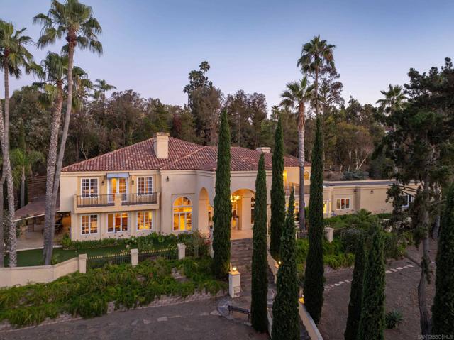 459 Flores De Oro, Rancho Santa Fe CA: https://media.crmls.org/mediaz/aa0ae05b-da57-434d-98da-4ac5172f9436.jpg
